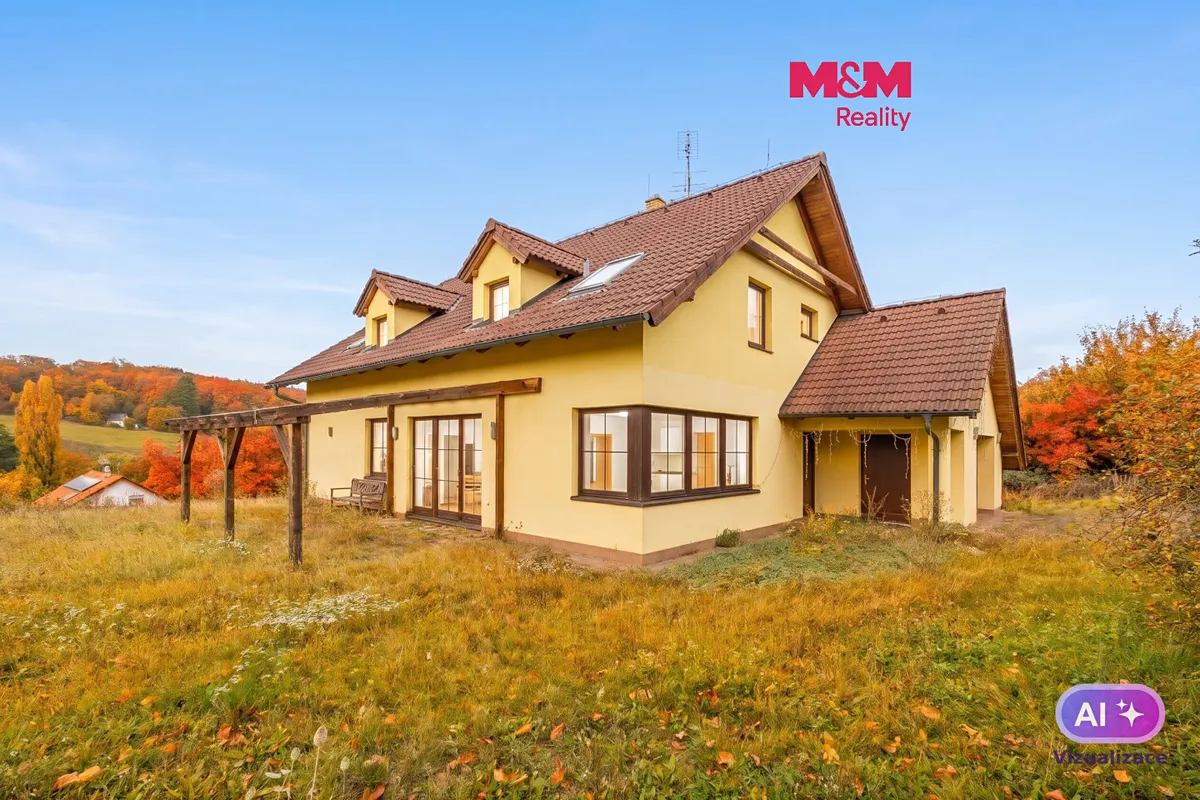 Prodej rodinného domu 240 m², pozemek 1302 m²